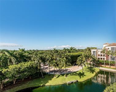 747 Crandon Blvd