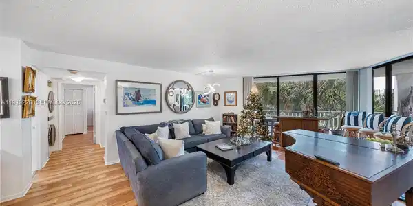 4000 Towerside Ter