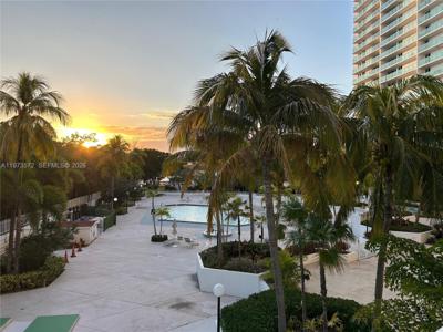 100 Bayview Dr