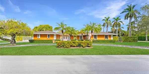 7205 SW 109th Ter