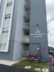 619 NE 14th Ave