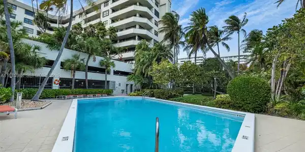 170 Ocean Lane Dr
