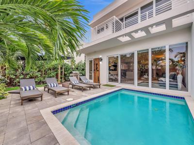 1808 Coral Ridge Dr