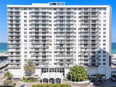 5701 Collins Ave