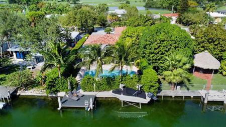 650 S Shore Dr