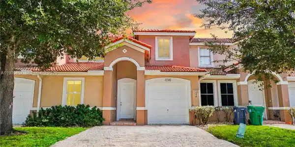 27345 SW 138th Ct