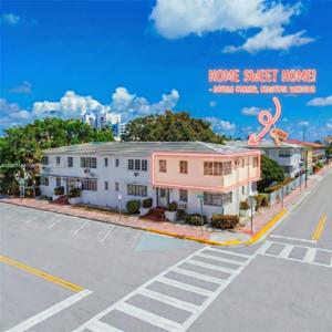 7407 Byron Ave
