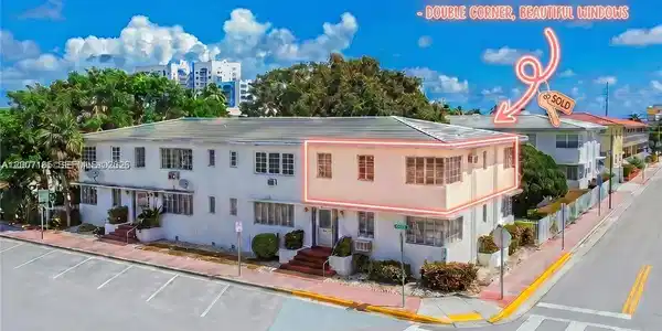 7407 Byron Ave