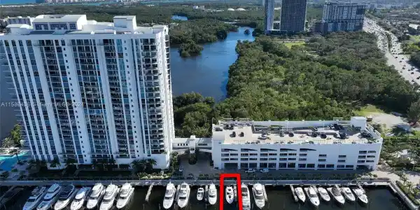 17211 Biscayne Blvd Slip #12