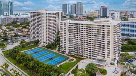 600 Three Islands Blvd