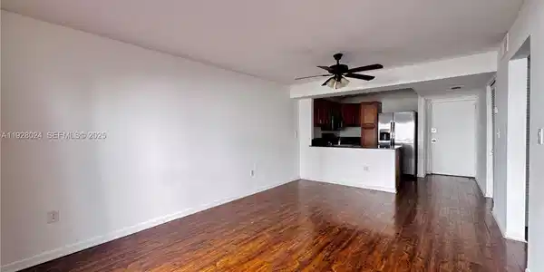 833 West Ave