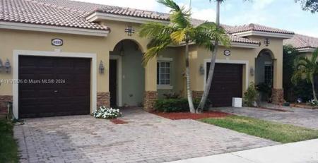 3225 NE 11th Dr