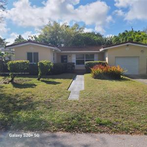 580 NE 52nd Ter