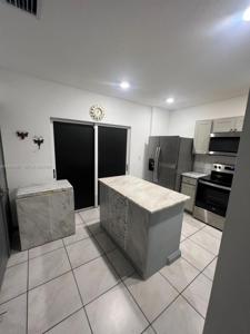 480 NE 4th Ter