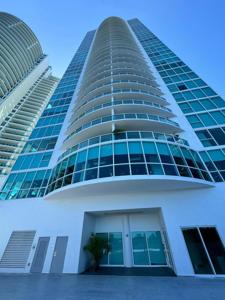 2101 Brickell Ave