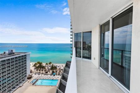 16699 Collins Ave