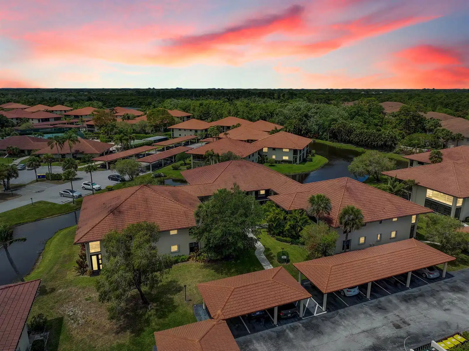 Image 1: 01_2_dji_0938_39_40_41_42