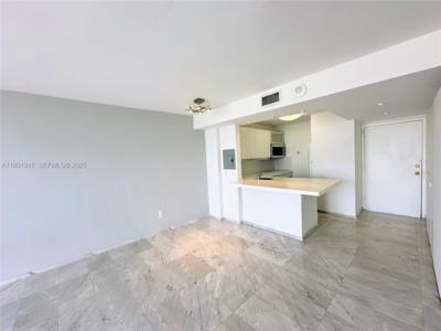 2350 NE 135th St