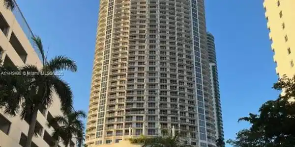 1750 N Bayshore Dr