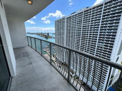 1750 N Bayshore Dr