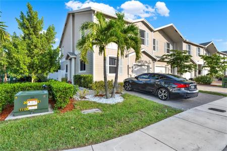 1707 SE 9th Ter