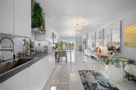 13105 Ixora Ct