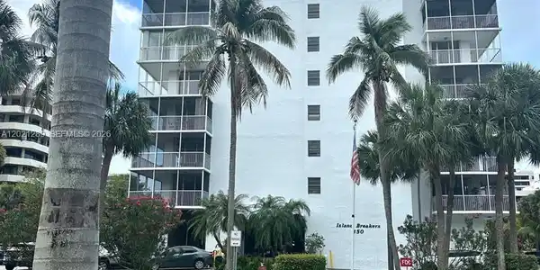 150 Ocean Lane Dr