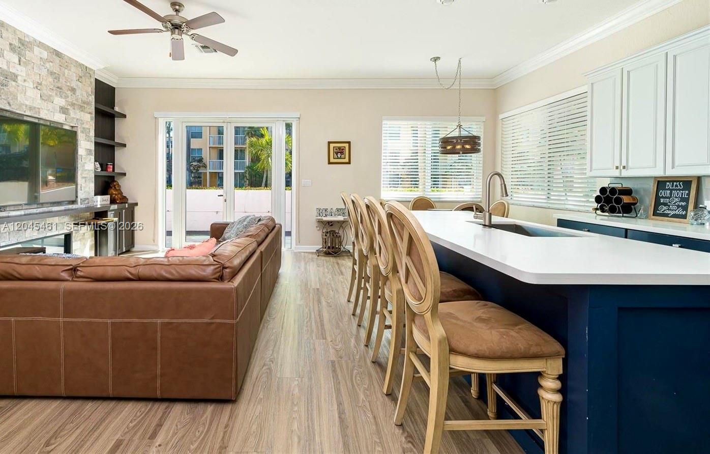 Image 3: Kitchen/Family Room