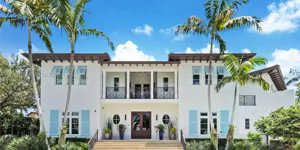 701 Bella Vista Ave