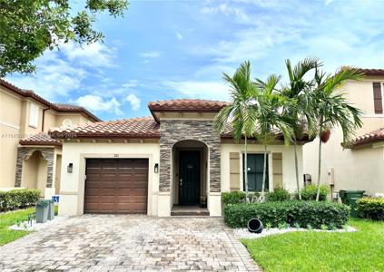 721 SE 33rd Ter