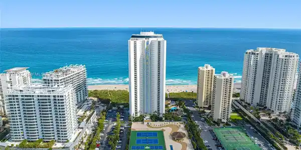3000 N Ocean Dr
