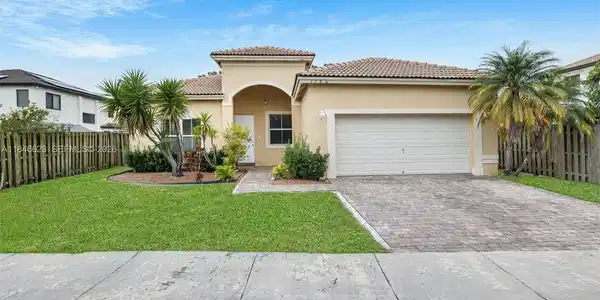1780 SE 19th Ter