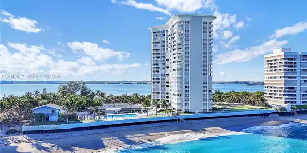 5200 N Ocean Dr
