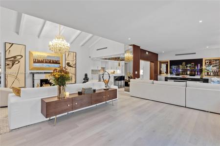 238 E San Marino Drive