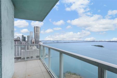 1900 N Bayshore Dr