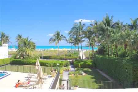 1623 Collins Ave