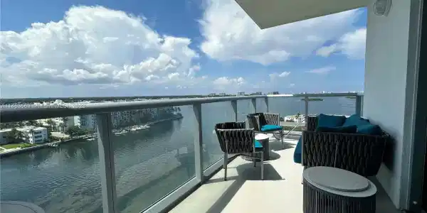 7930 E Dr Unit 1108