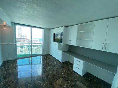 2101 Brickell Ave
