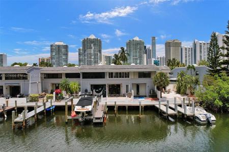 248 Poinciana Dr