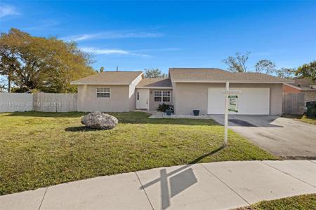 1745 N Goldeneye Ln