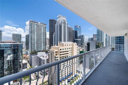 1200 Brickell Bay Dr