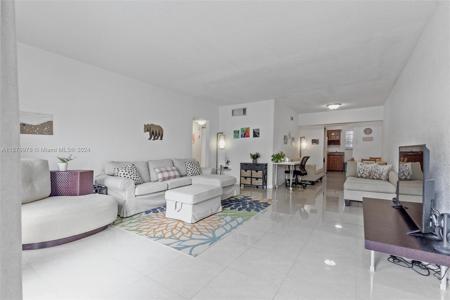 9280 Bay Harbor Ter
