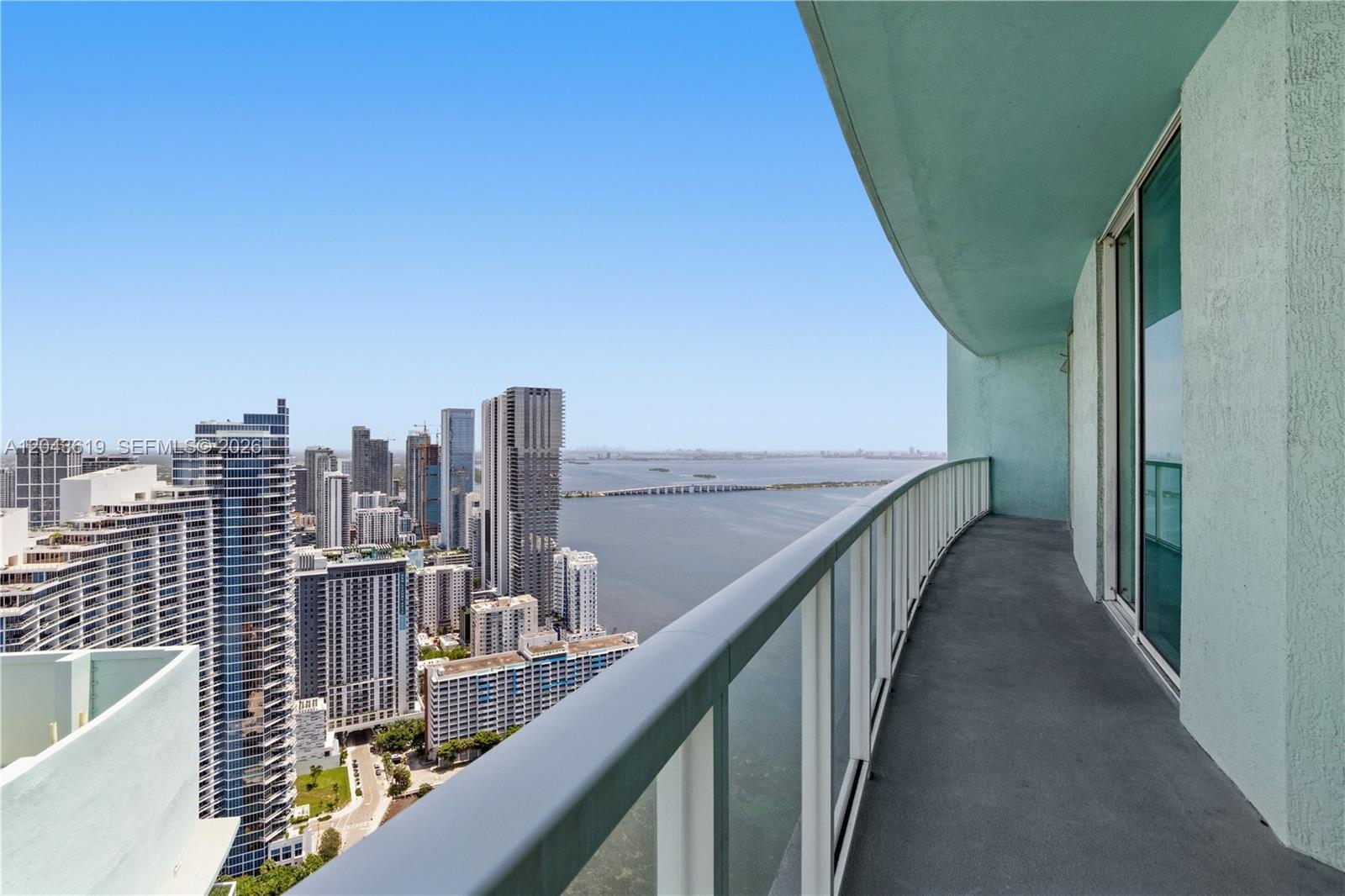 Image 1: Balcony Money Shot