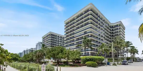 9595 Collins Ave