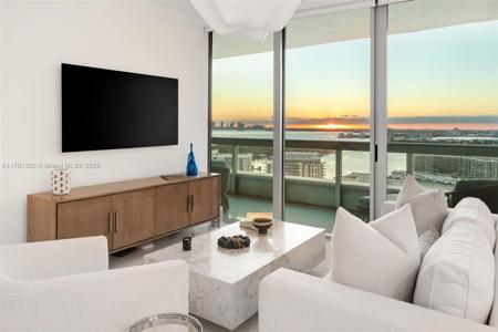 6899 Collins Ave