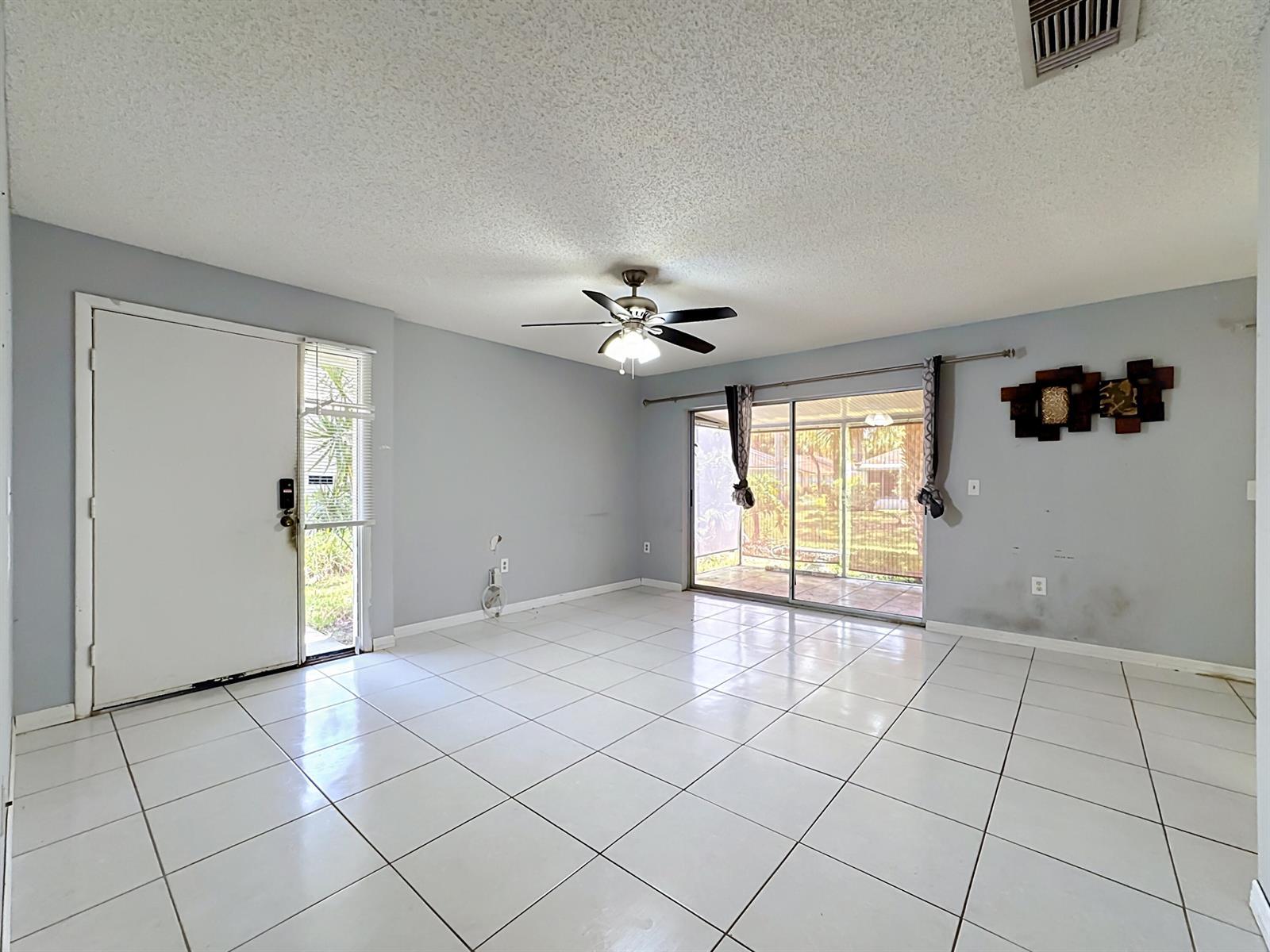 Image 4: 5354 Royal Palm Avenue #5354-16