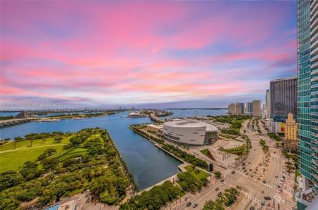 900 Biscayne Blvd