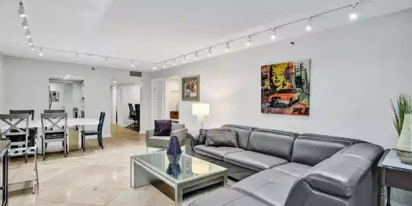 1717 N Bayshore