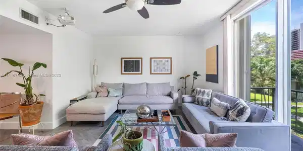 1655 NE 115th St Unit 39B
