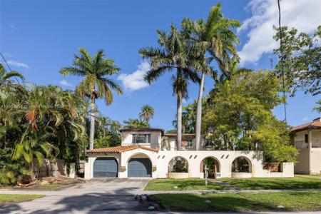 5851 N Bay Rd
